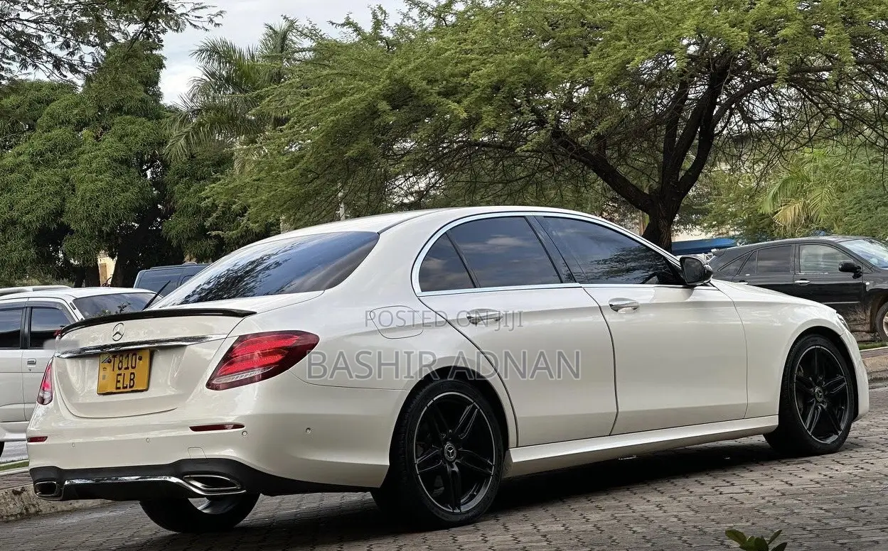 Mercedes-Benz E200 2017 White