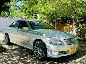 Toyota Crown Royale 2005 Silver