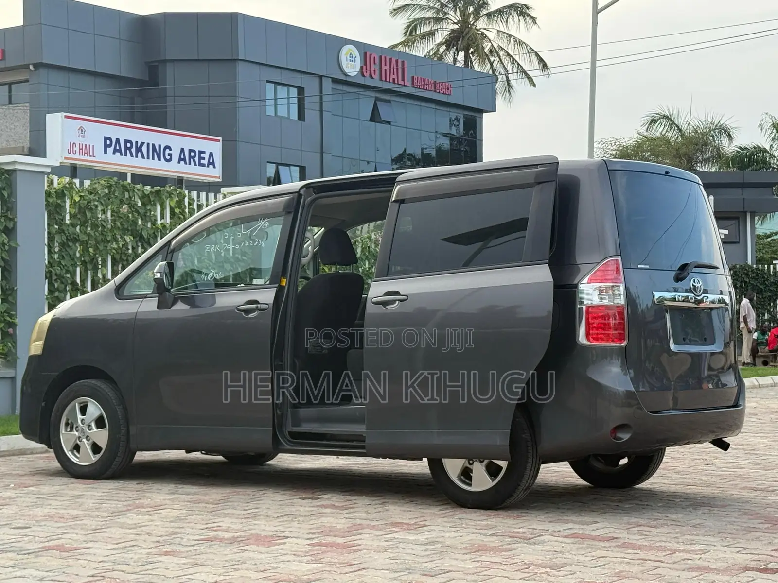 Toyota Noah 2008 Gray