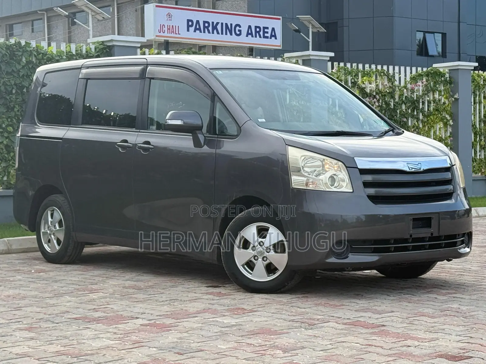 Toyota Noah 2008 Gray