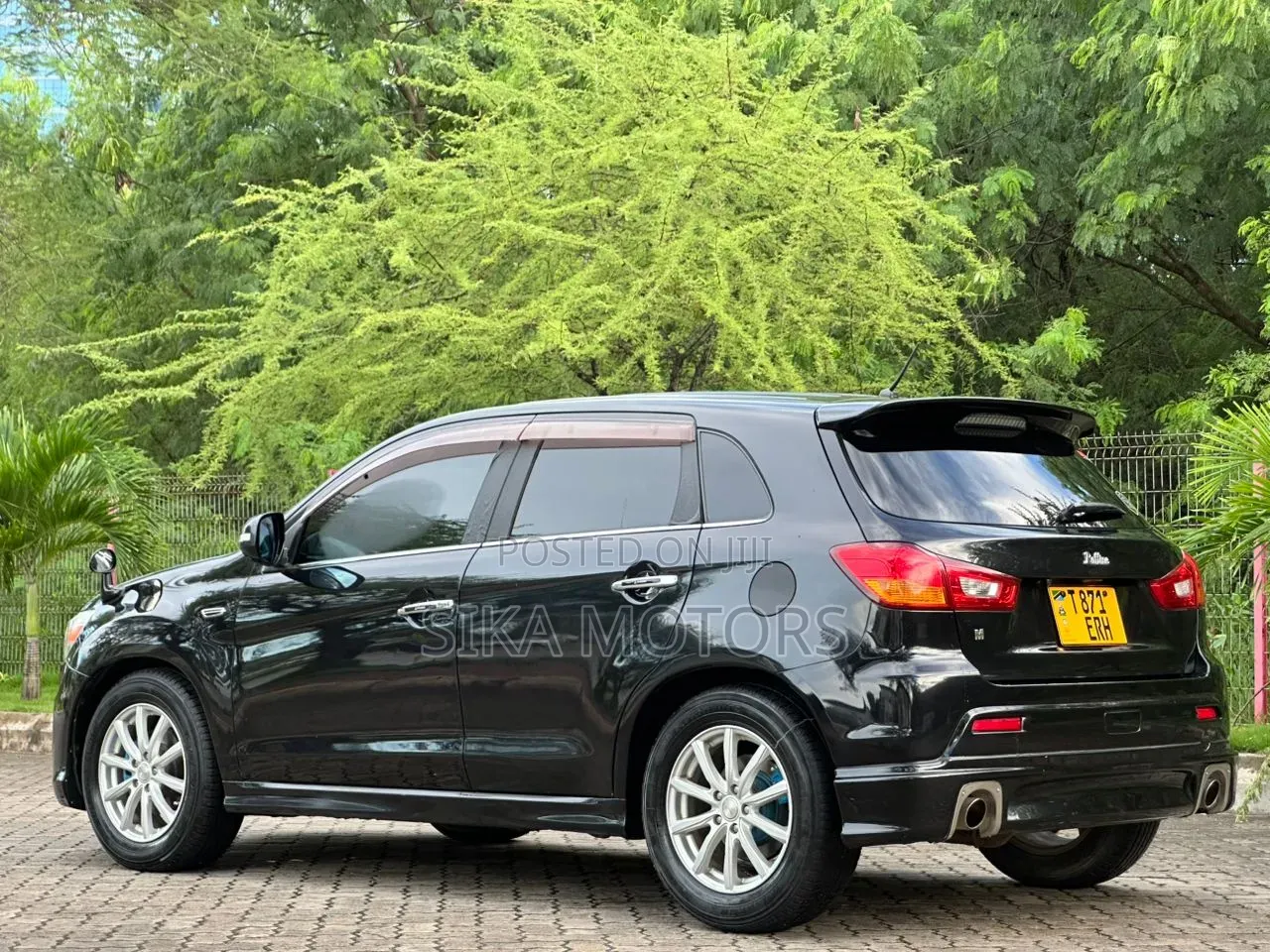 Mitsubishi RVR 2.0 2012 Black