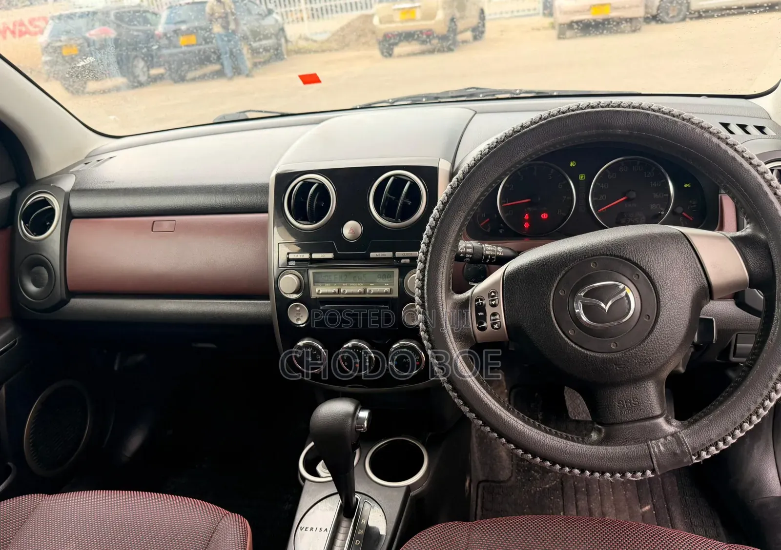 Mazda Verisa 2010 Silver