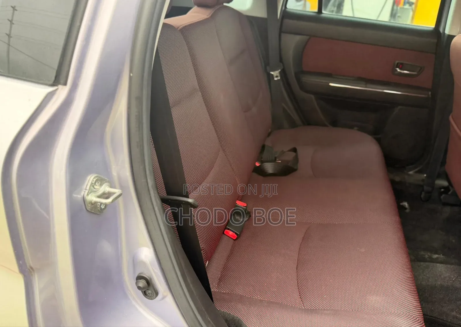 Mazda Verisa 2010 Silver