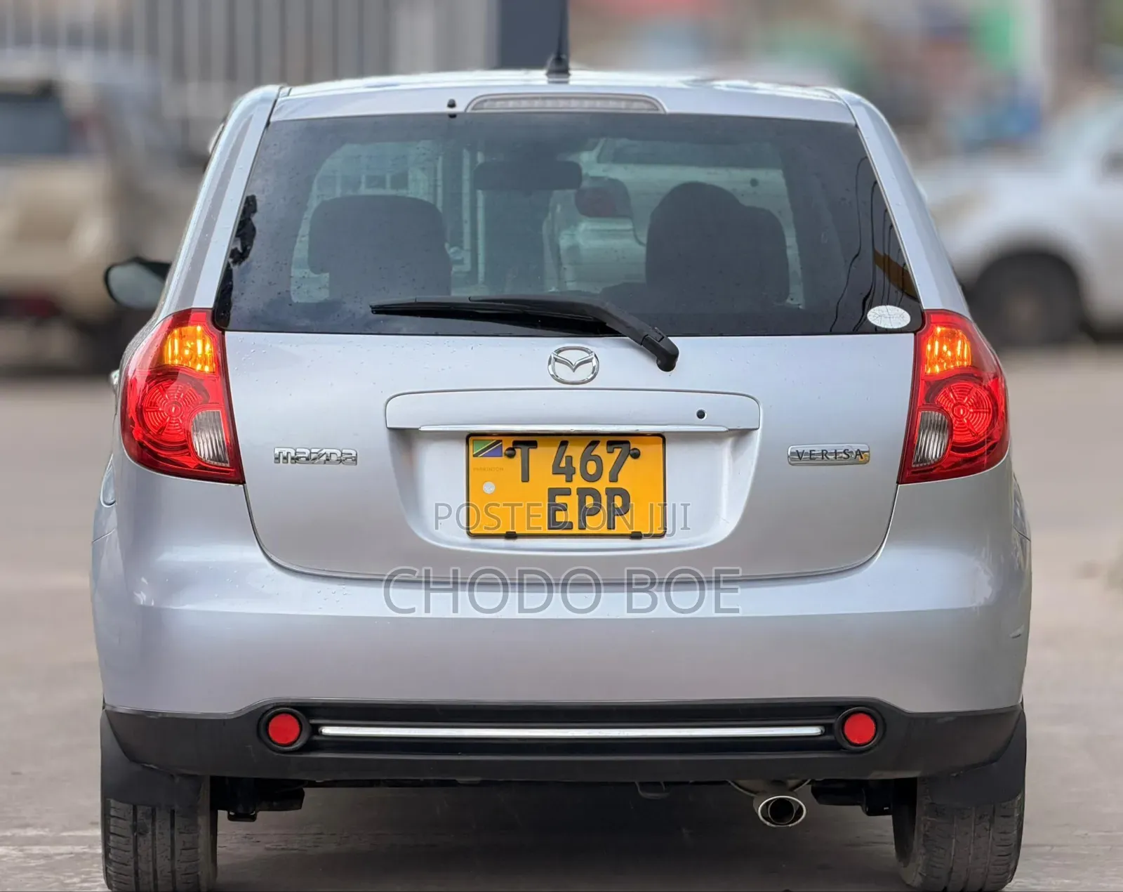 Mazda Verisa 2010 Silver