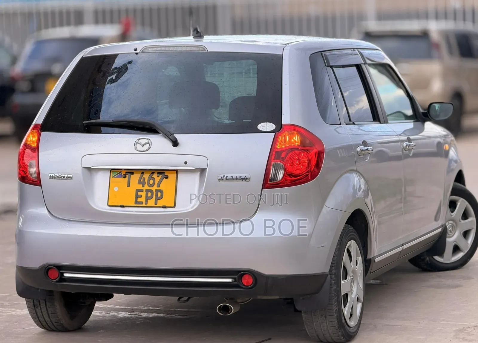 Mazda Verisa 2010 Silver