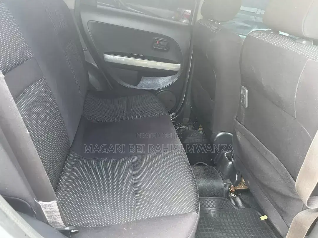 Toyota IST 2004 Silver