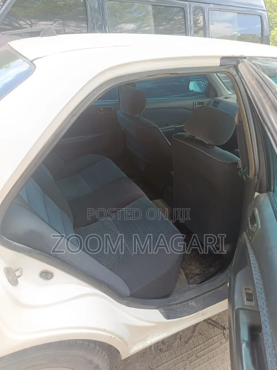 Toyota Carina 1998 White