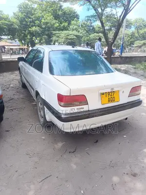 Toyota Carina 1998 White