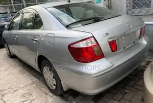 Toyota Premio 2004 Silver