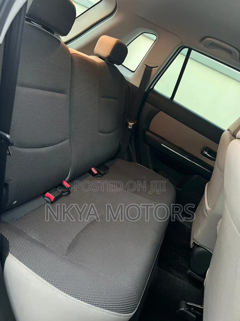 Mazda Verisa 2006 White