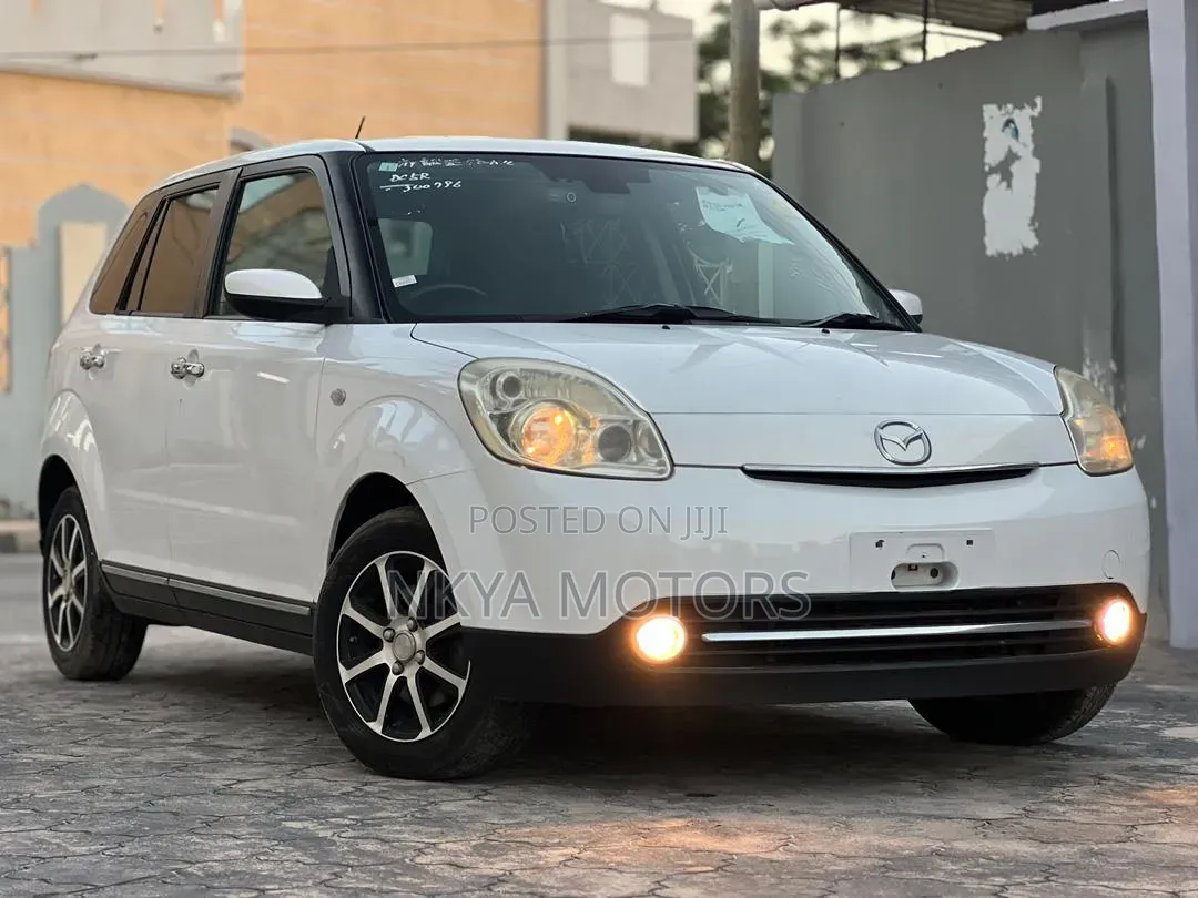 Mazda Verisa 2006 White