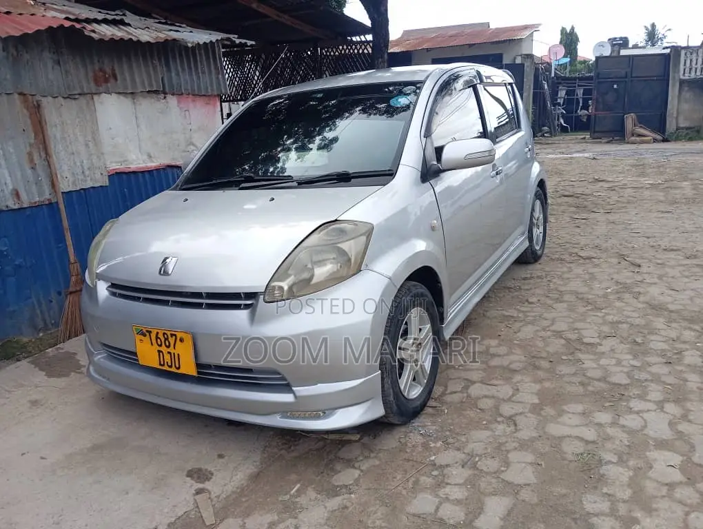 Toyota Passo 2007 Silver