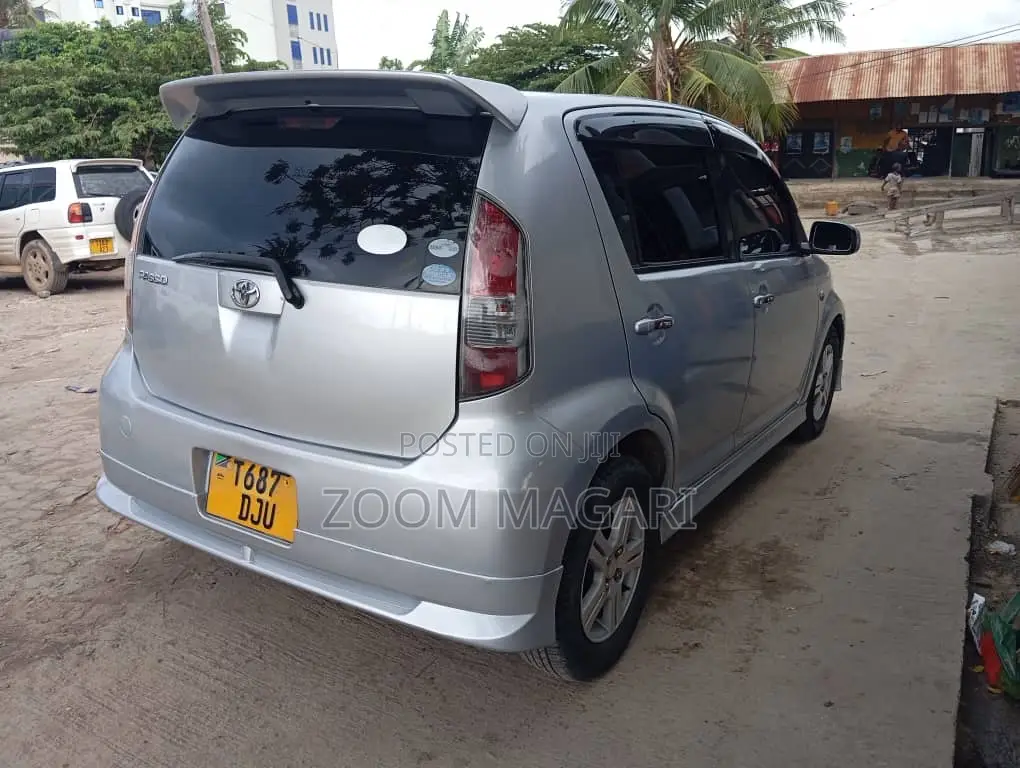 Toyota Passo 2007 Silver