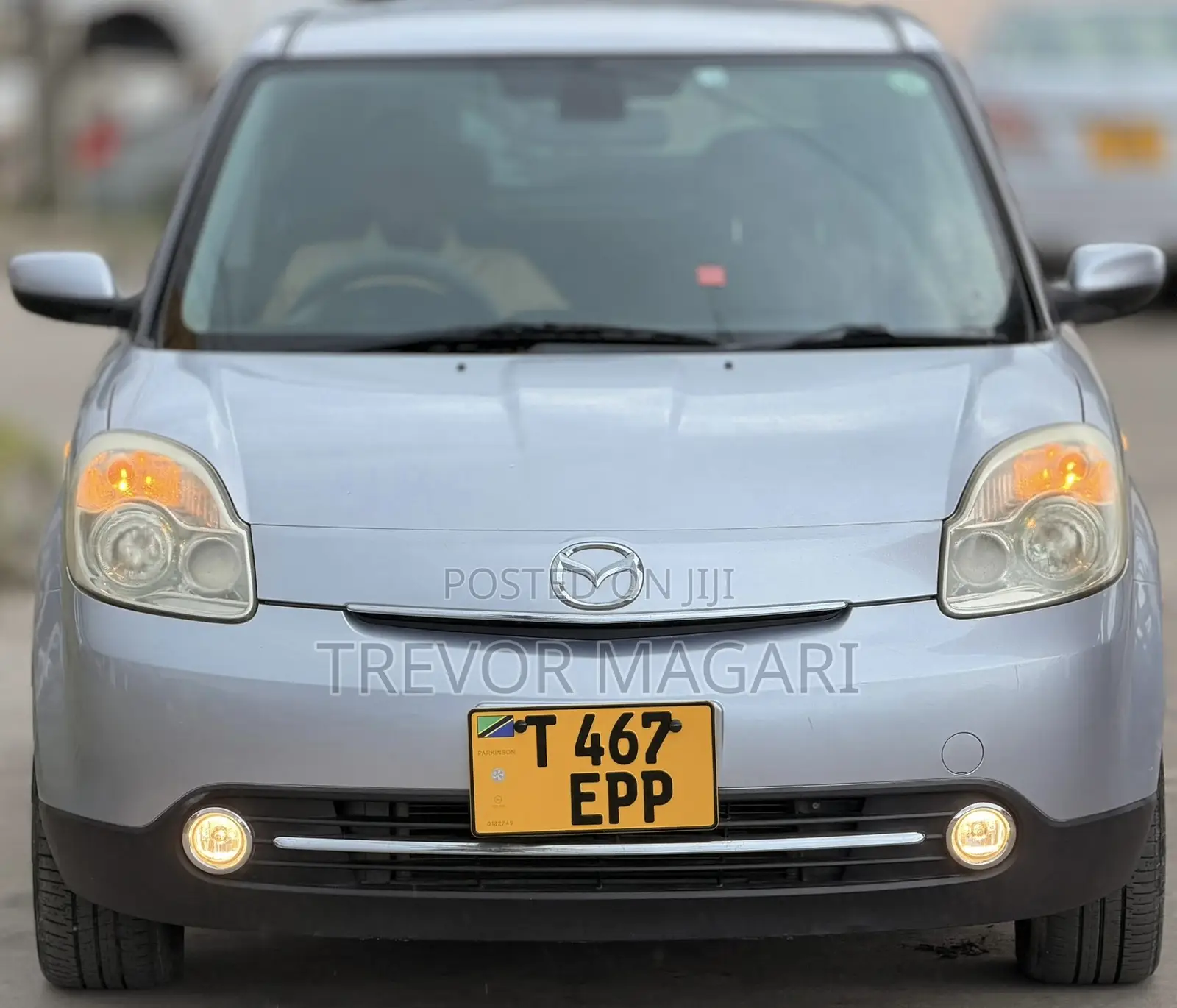 Mazda Verisa 2010 Silver