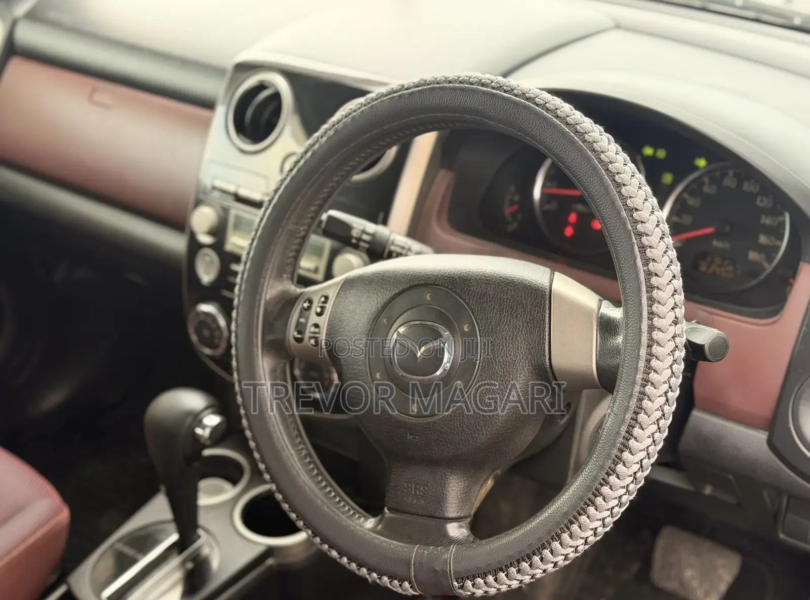 Mazda Verisa 2010 Silver