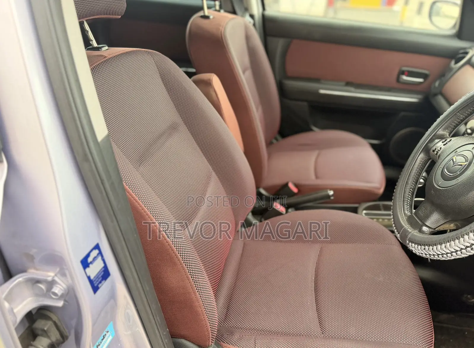 Mazda Verisa 2010 Silver