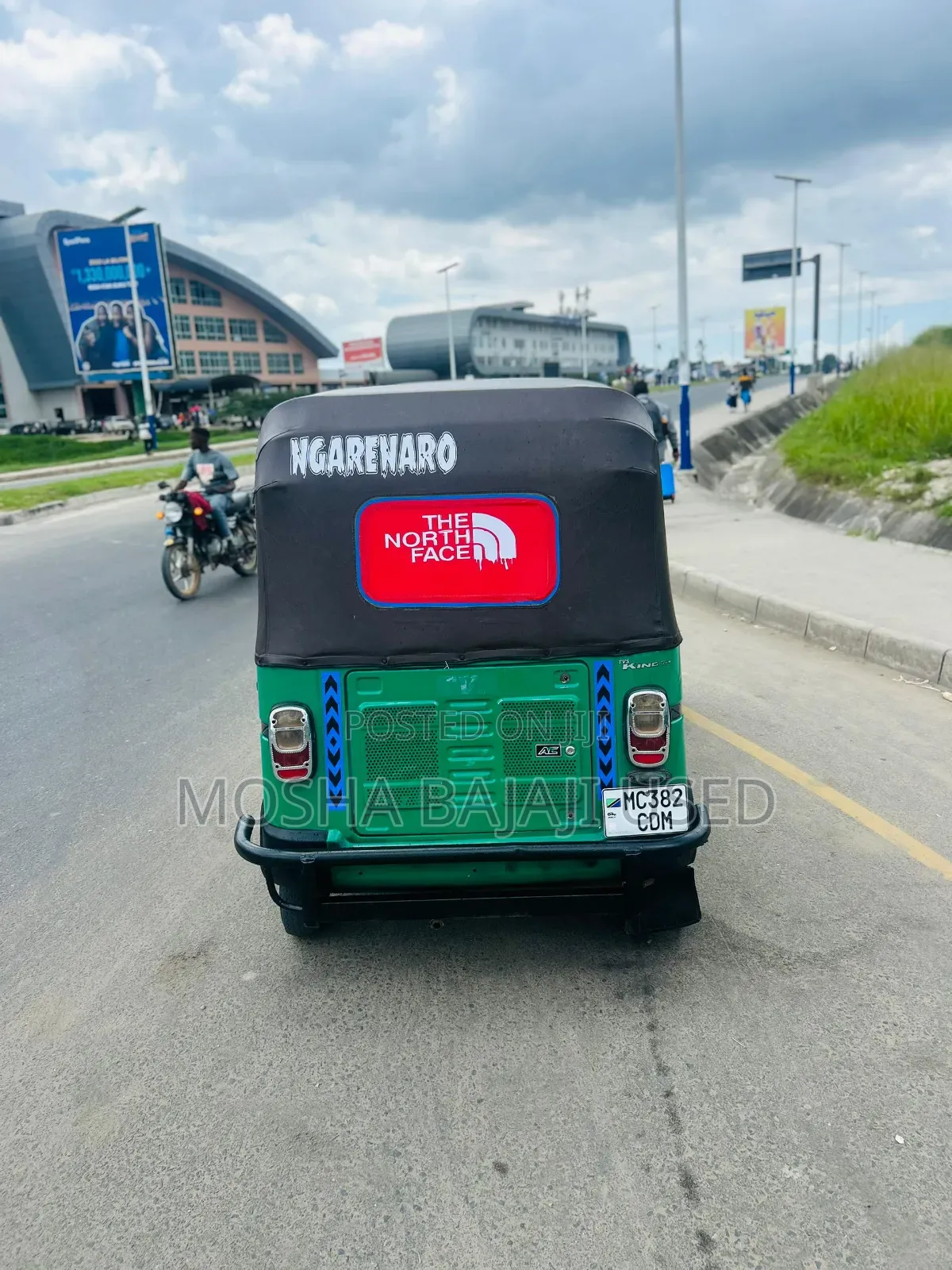 TVS King Deluxe Plus iTouch Start 2019 Green