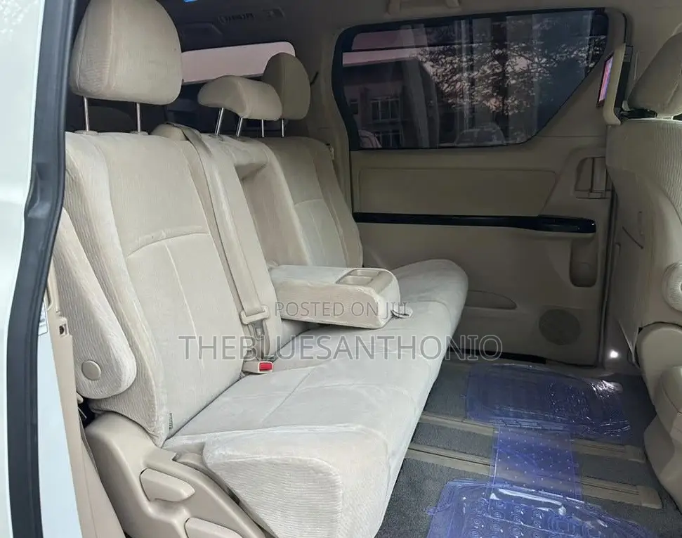 Toyota Alphard 2009 White