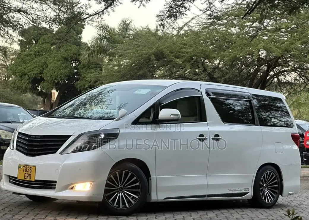 Toyota Alphard 2009 White