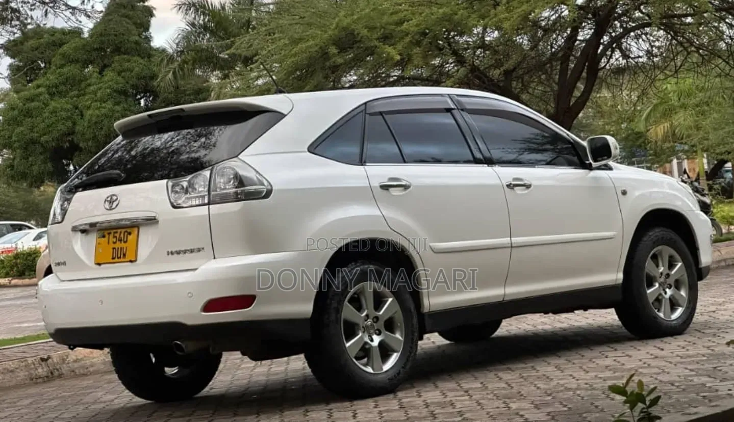 Toyota Harrier 2007 White