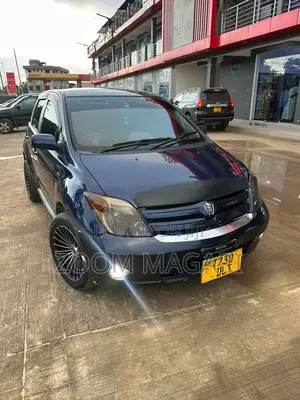 Toyota IST 2001 Blue