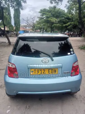 Toyota IST 2003 Blue