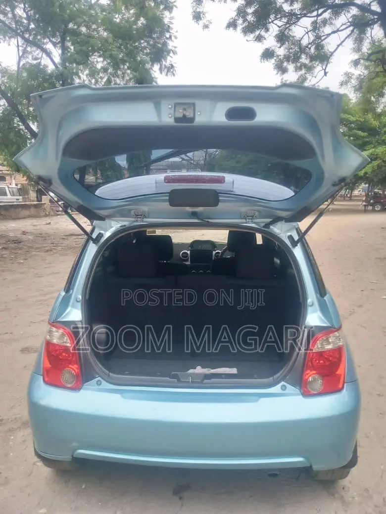 Toyota IST 2003 Blue