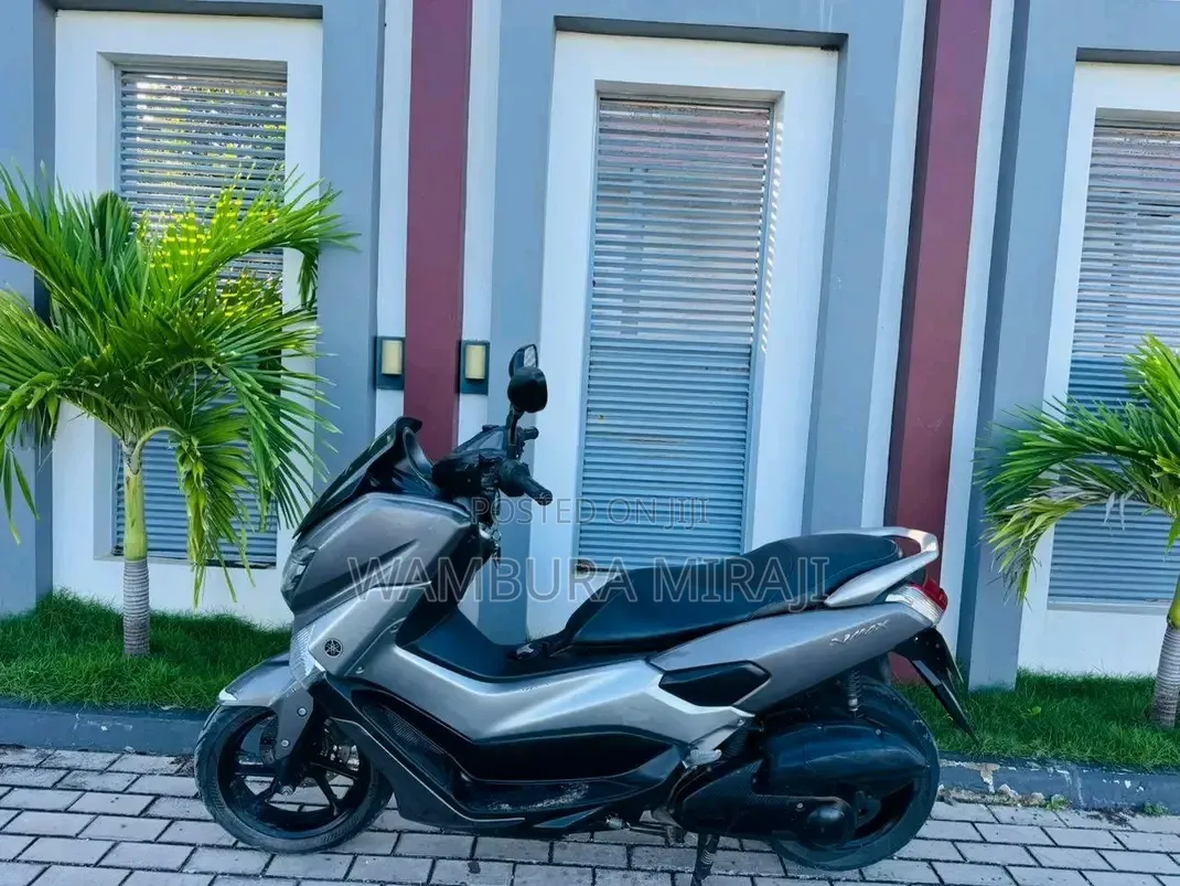 New Honda CB 2025 Gray