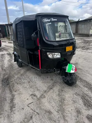 Bajaj Avenger 200 2025 Black