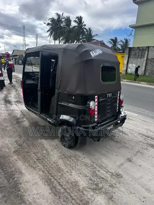 Bajaj Avenger 200 2025 Black