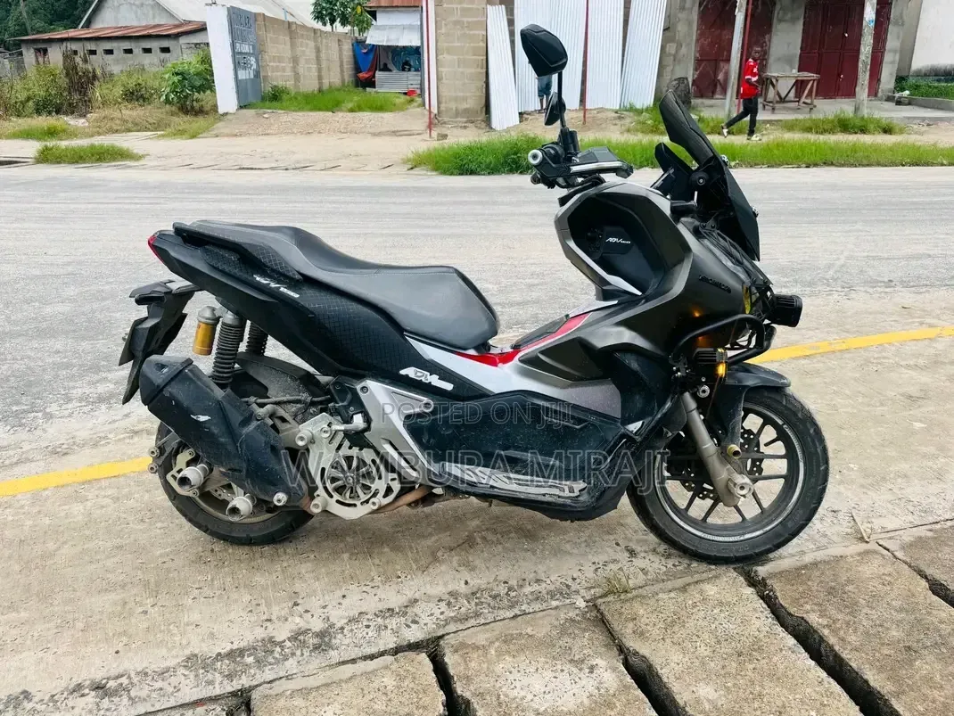 Honda CBX 2025 White