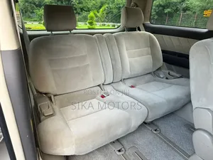 Toyota Alphard 2006 Silver