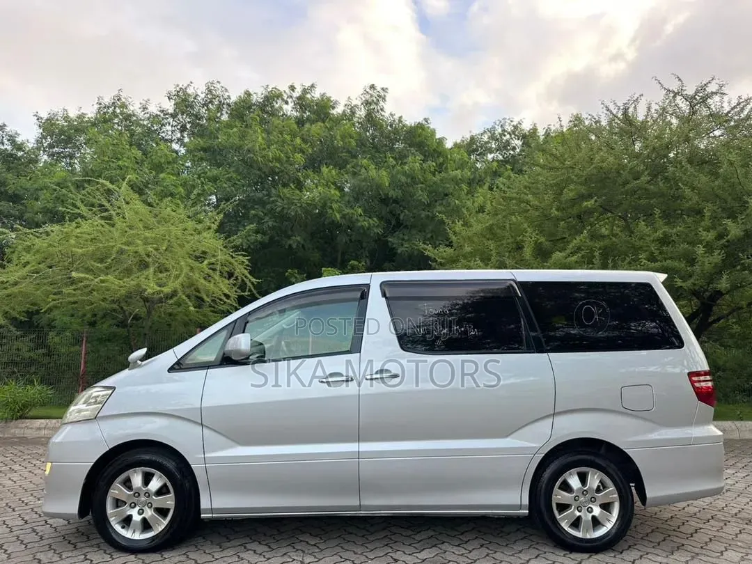 Toyota Alphard 2006 Silver