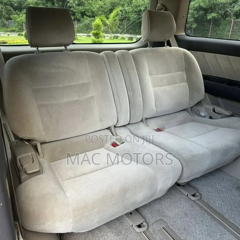 Toyota Alphard 2006 Silver