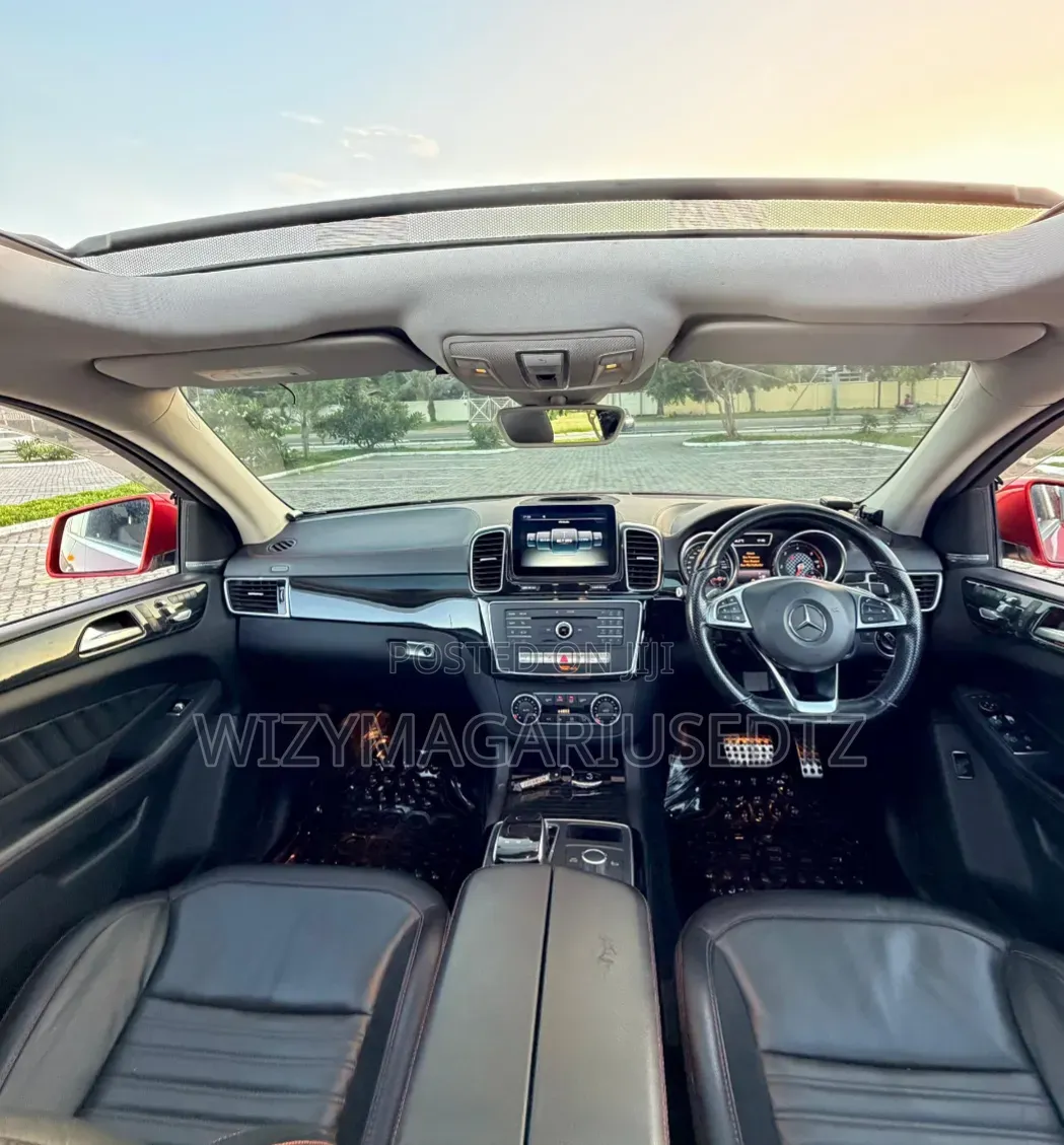 Mercedes-Benz GLE-Class 2018 Red