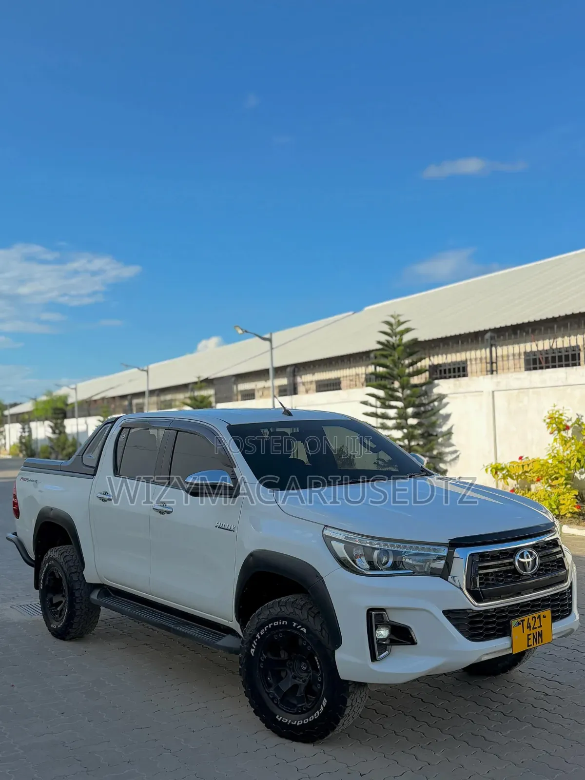 Toyota Hilux 2018 White