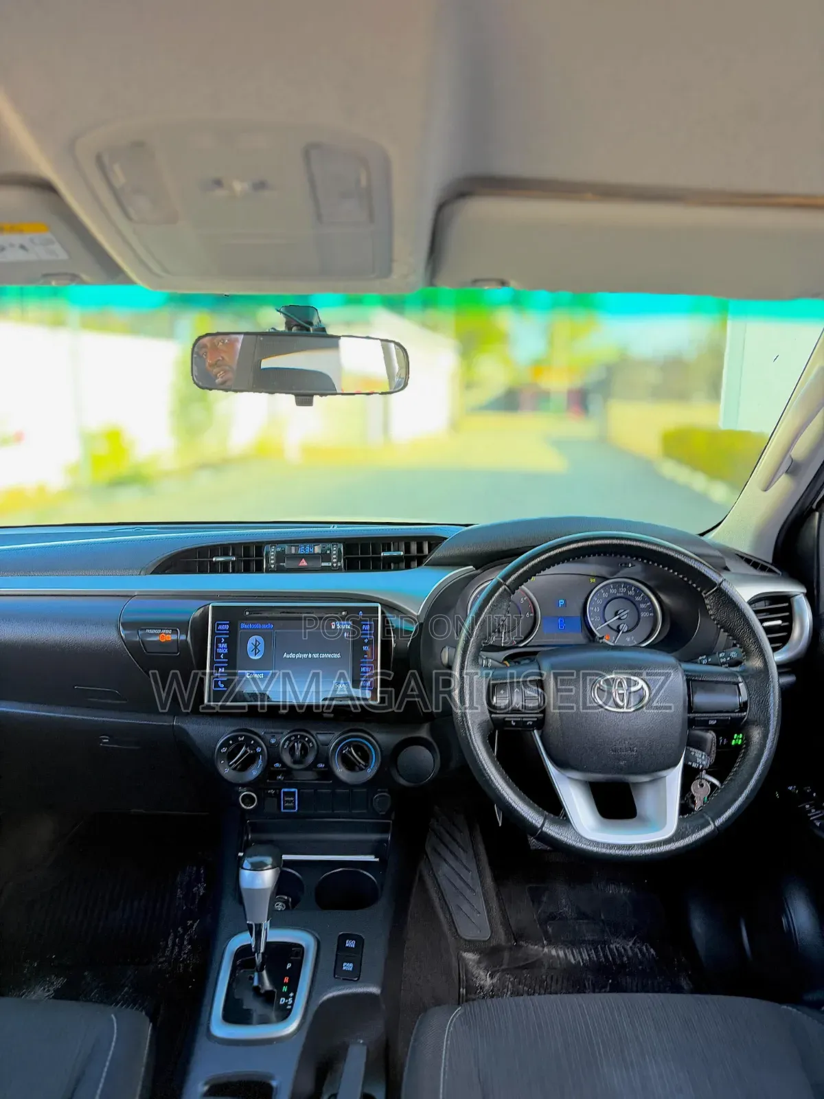 Toyota Hilux 2018 White