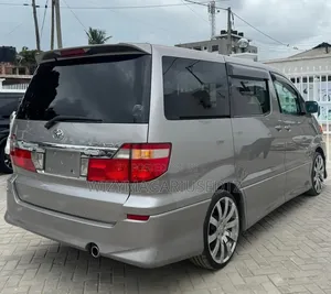 Toyota Alphard 2004 Silver