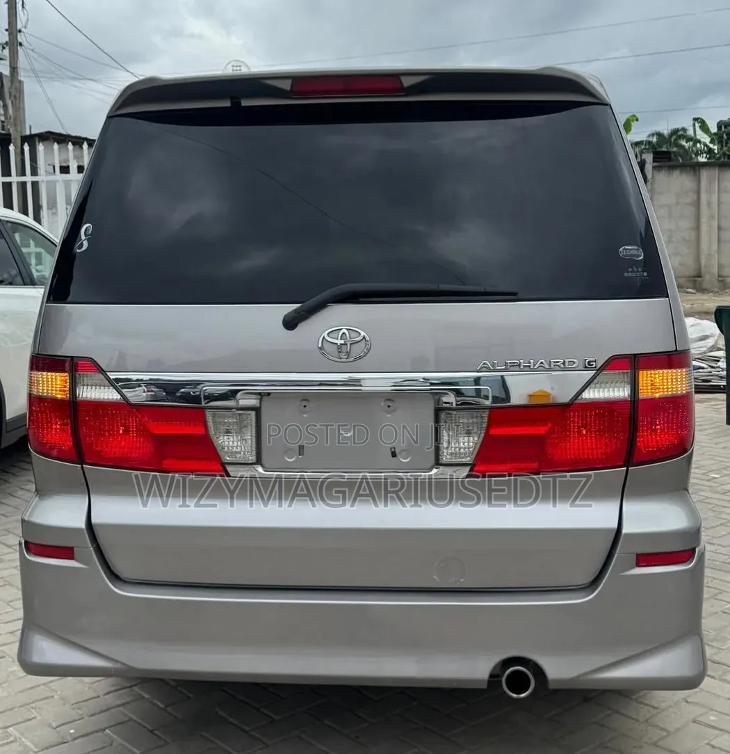 Toyota Alphard 2004 Silver