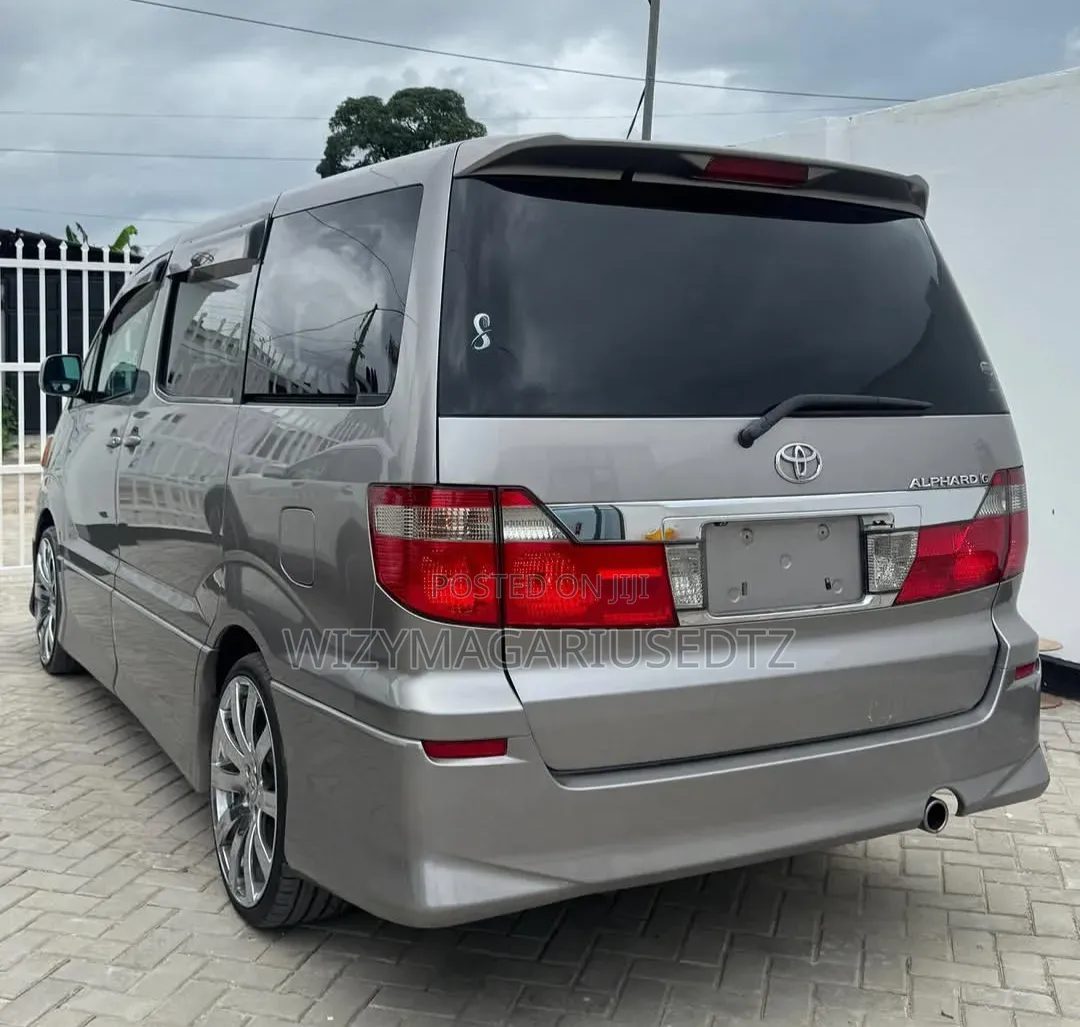 Toyota Alphard 2004 Silver
