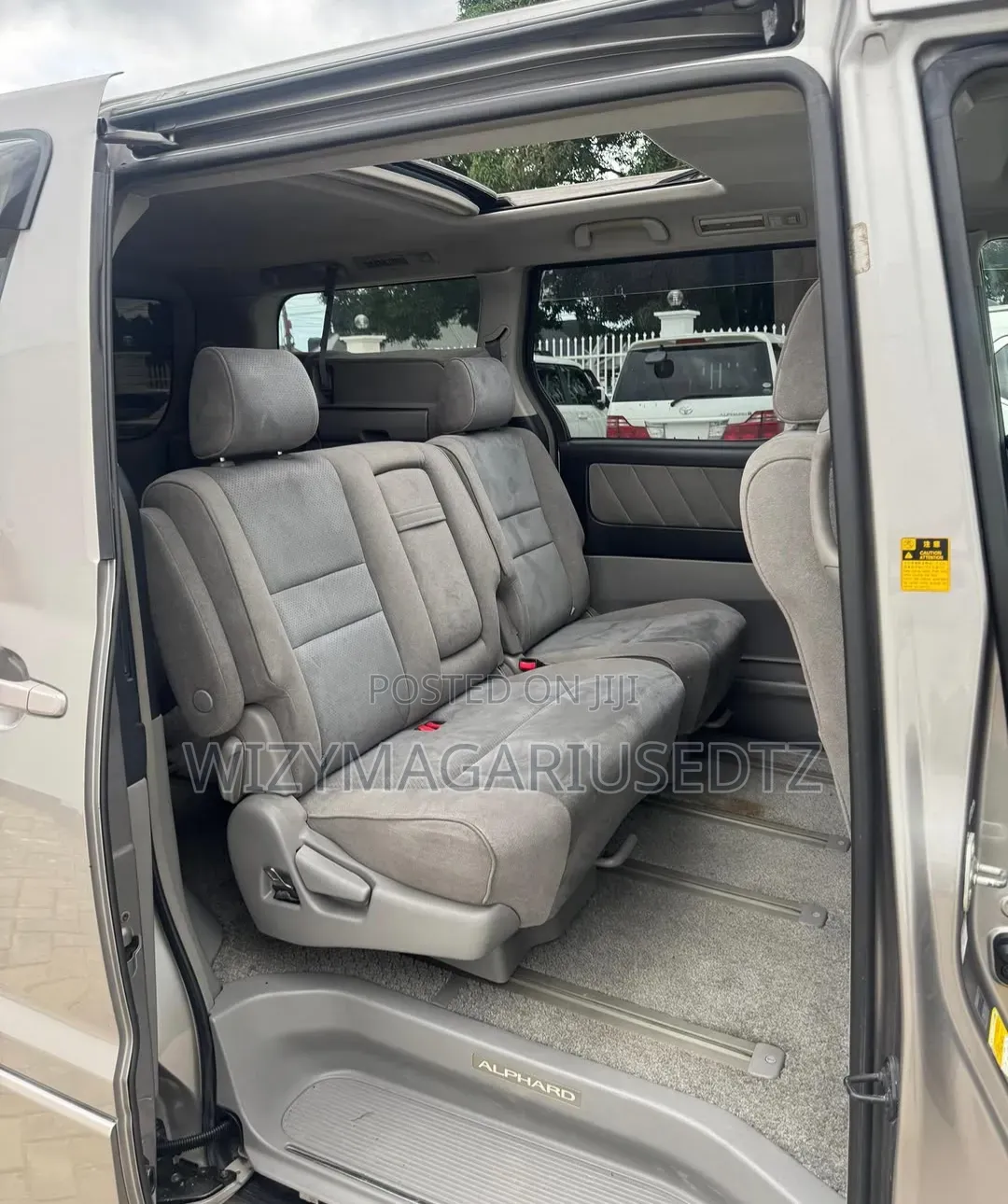 Toyota Alphard 2004 Silver