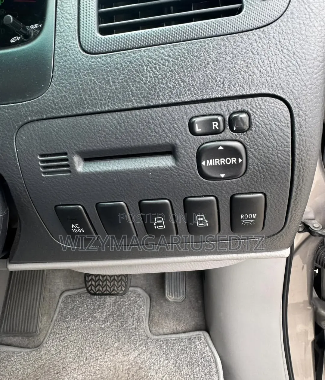Toyota Alphard 2004 Silver