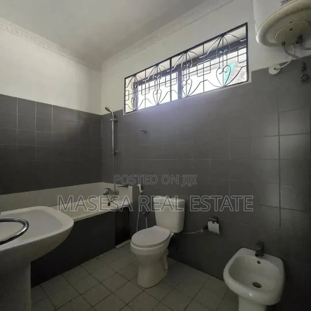 3bdrm Villa in Mikocheni for rent