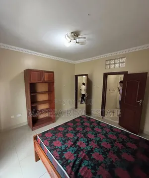Furnished 2bdrm Apartment in Oyster Bay for rent