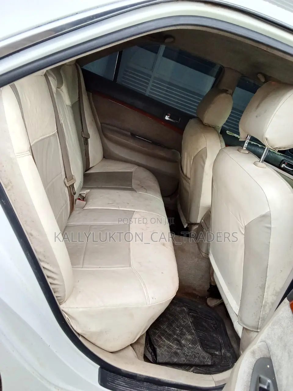 Toyota Mark II 2004 White