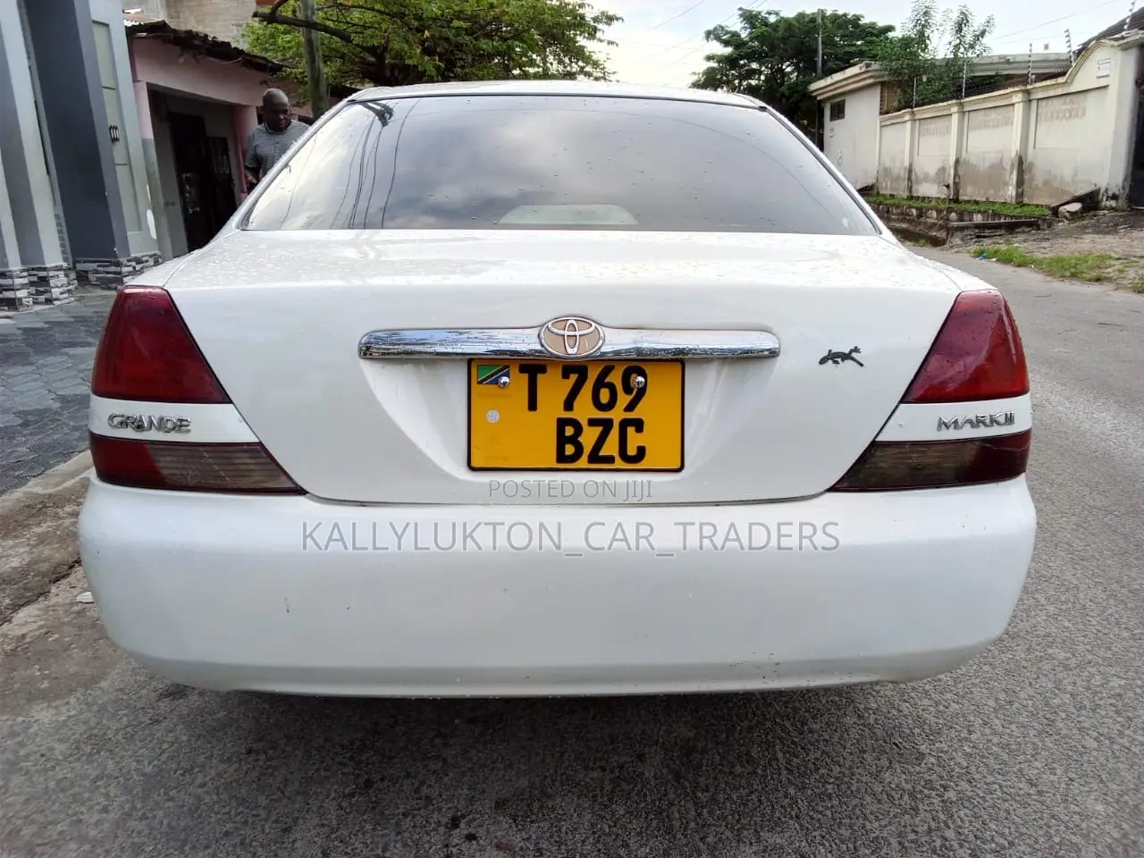 Toyota Mark II 2004 White