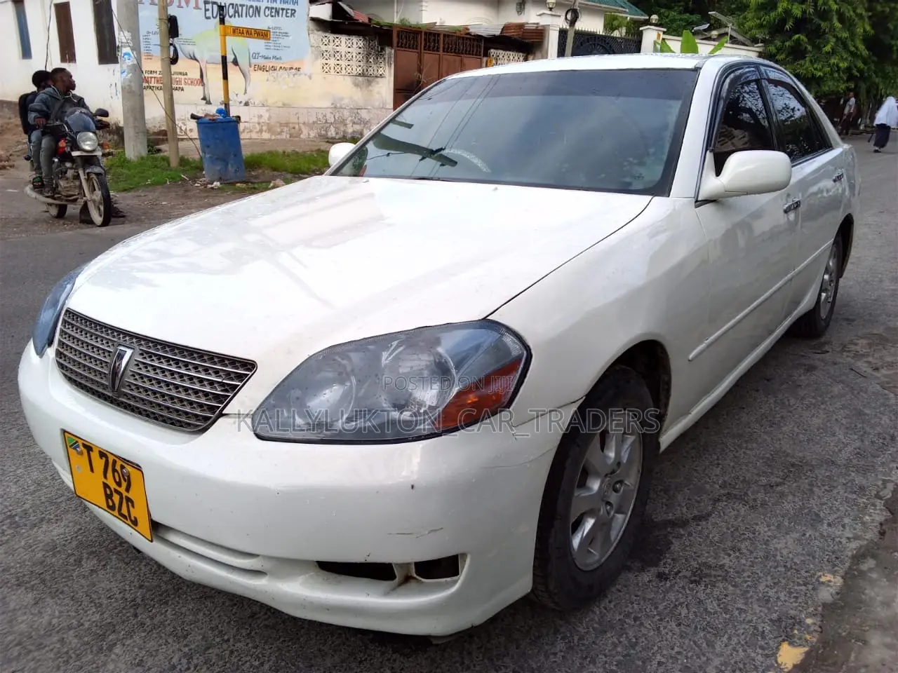 Toyota Mark II 2004 White