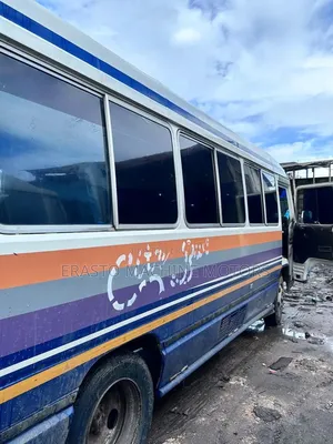 Toyota Coaster 1999