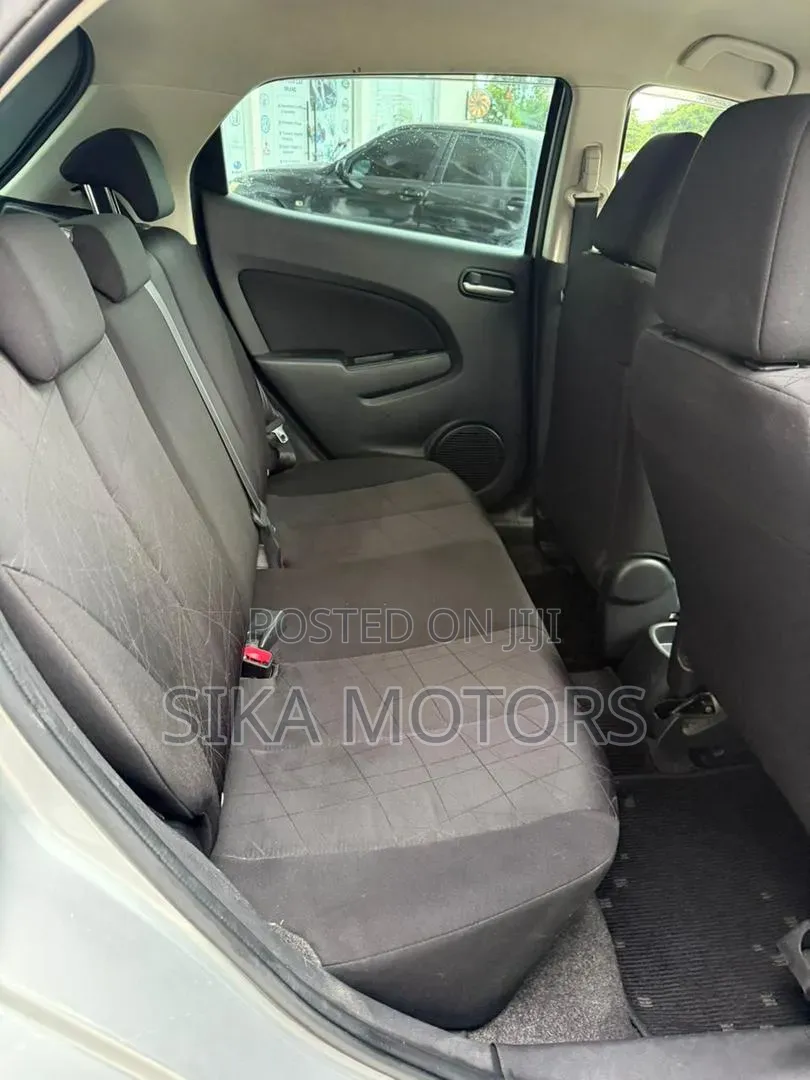 Mazda Demio 2011 Silver
