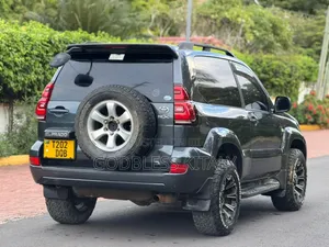 Toyota Land Cruiser Prado 2005 Black